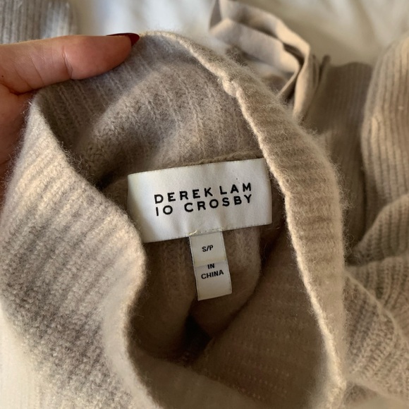 100% Cashmere Gray Lace Up Sweater - Picture 7 of 8